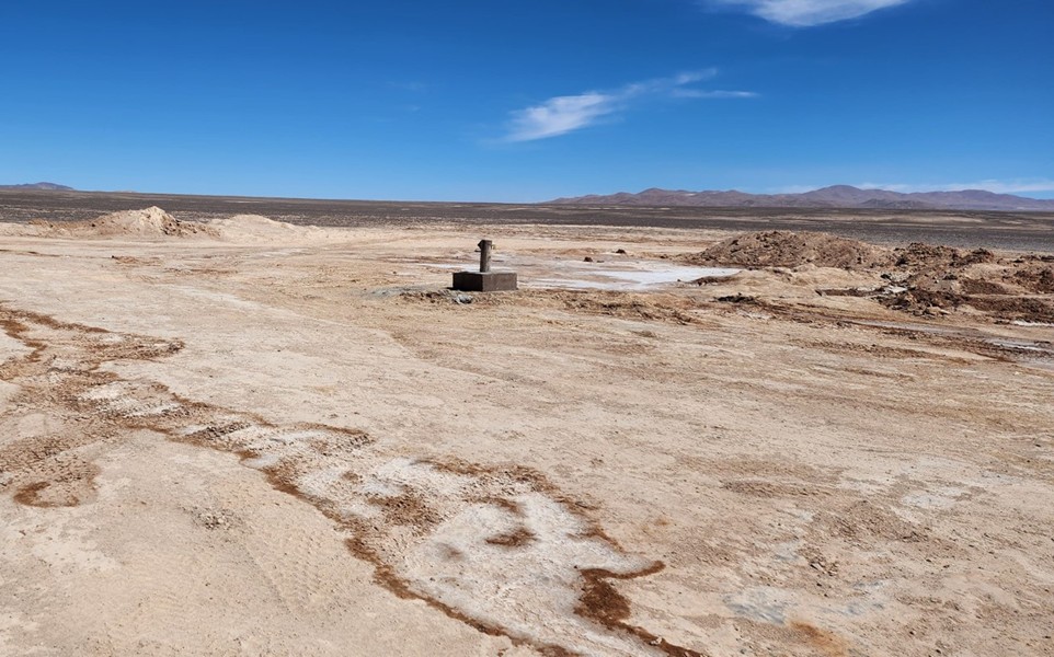 Modelamiento numérico de flujo en roca fracturada